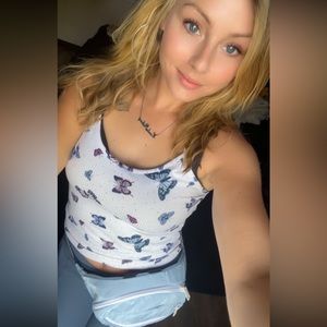 Meet your Posher, Brooke